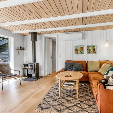 Jenvold - 1-5km From The Sea By Interhome Feriehus *