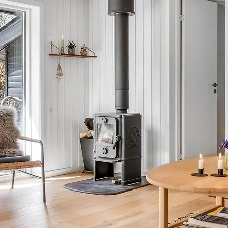 Jenvold - 1-5km From The Sea By Interhome Feriehus *